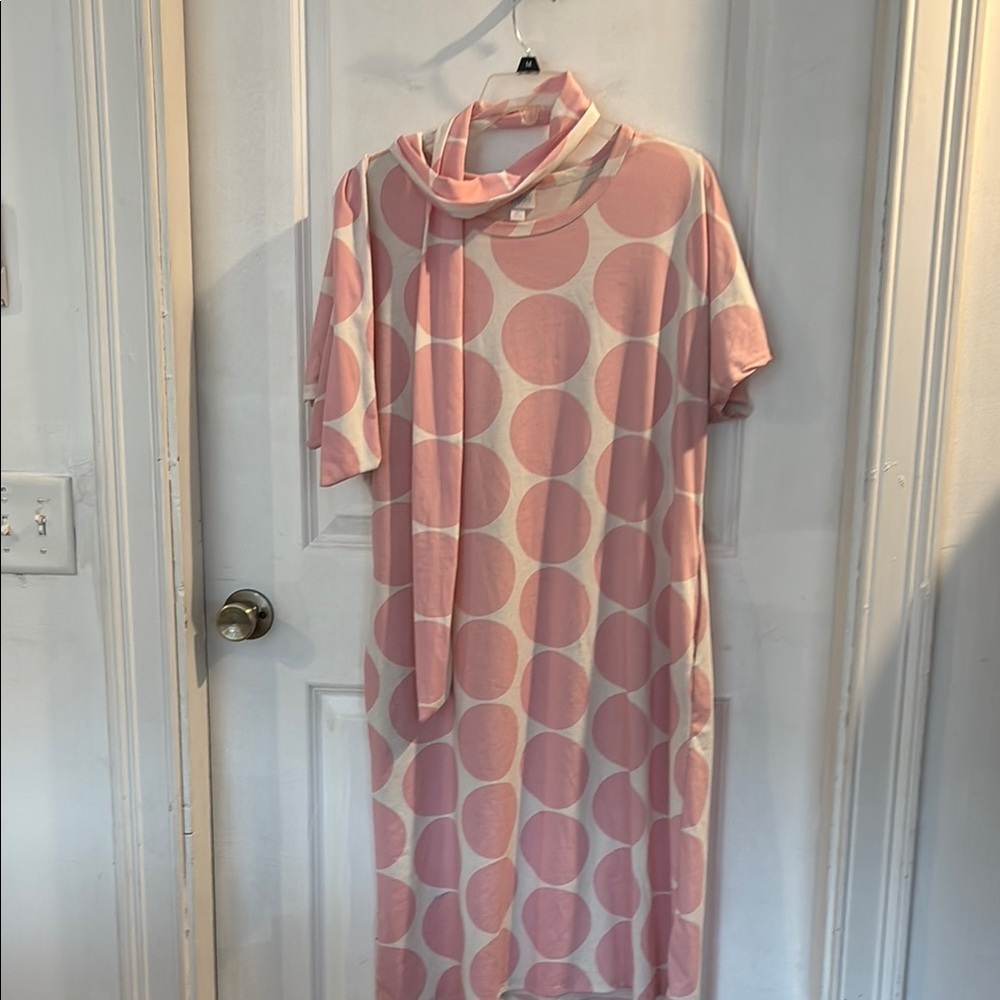 LuLaRoe pink Polka Dot Dress with belt EUC- Macy - Picture 2 of 5